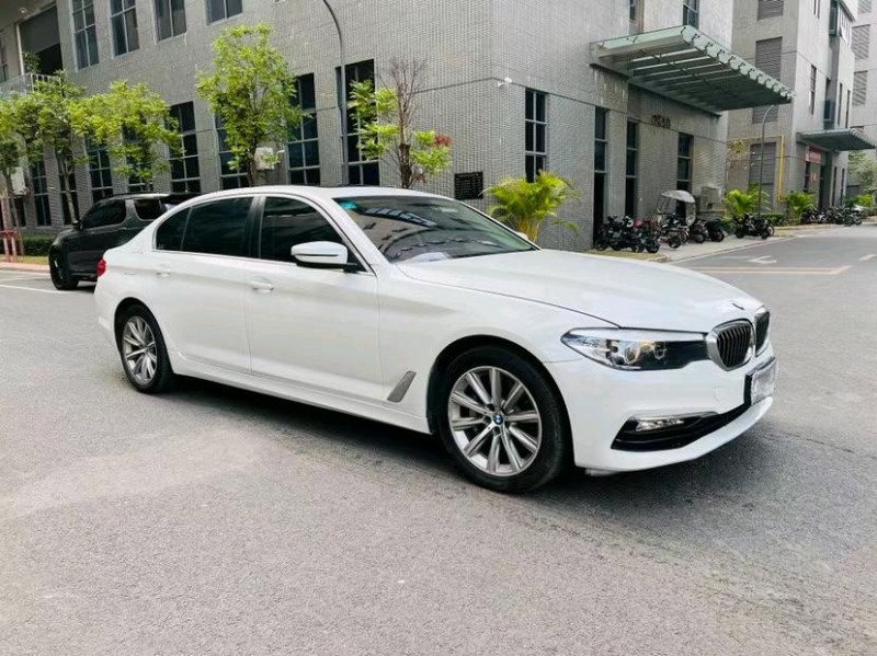 东莞18年宝马5系2