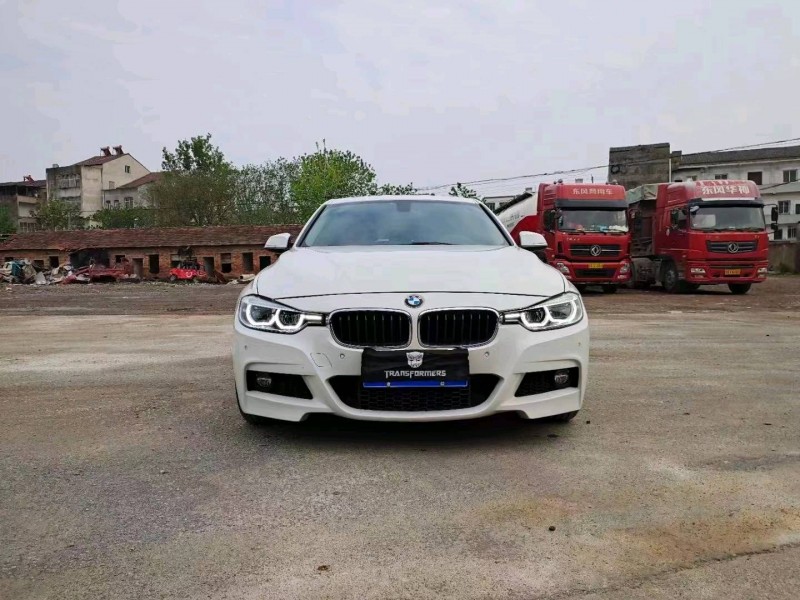 北京17年宝马3系1