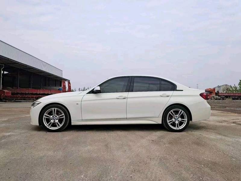 北京17年宝马3系2