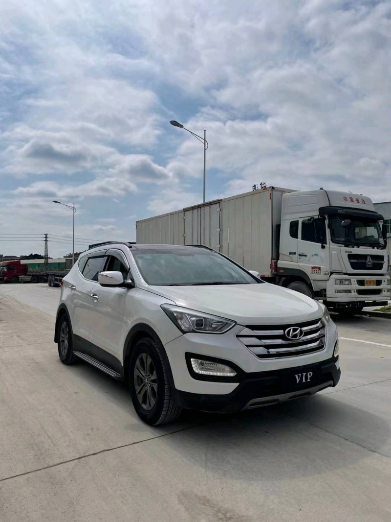 东莞13年现代新胜达2