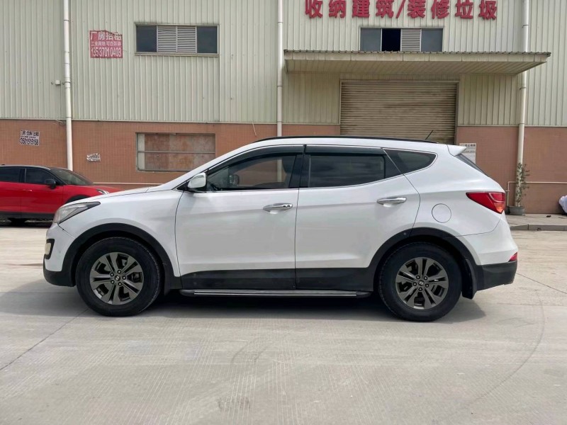 东莞13年现代新胜达8