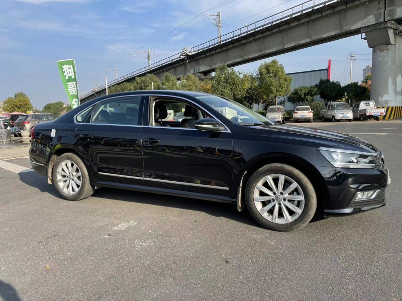 北京19年大众帕萨特8