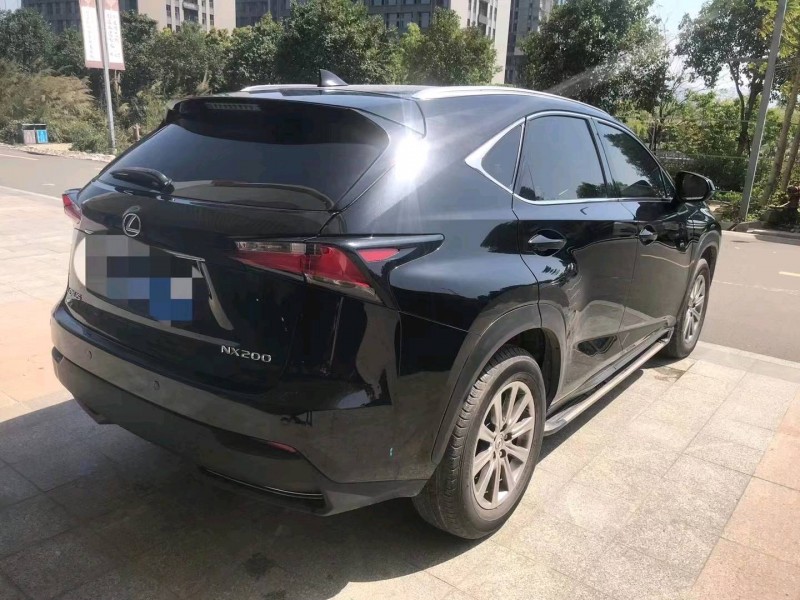 福州15年雷克薩斯NX8
