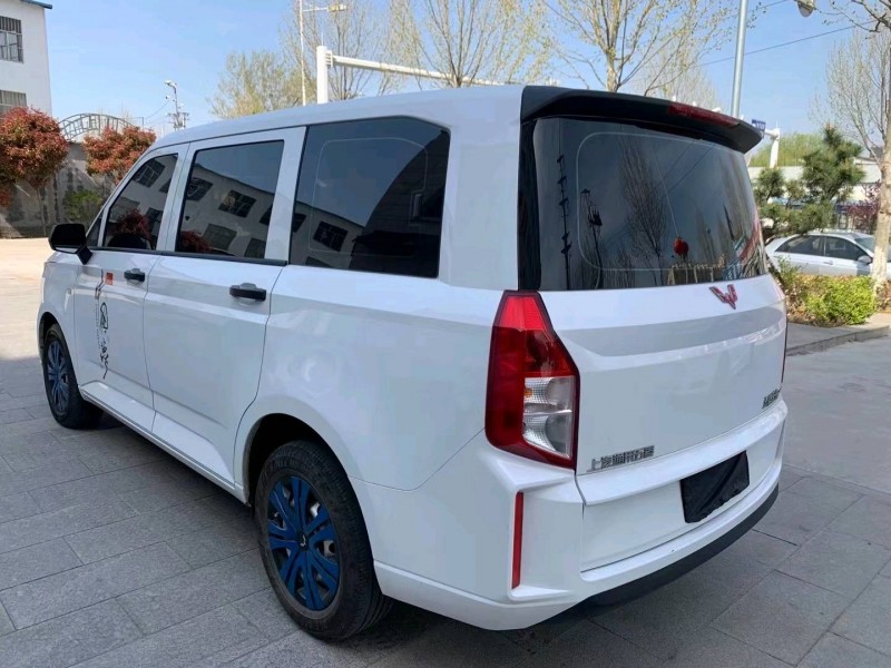 濰坊20年五菱汽車宏光5