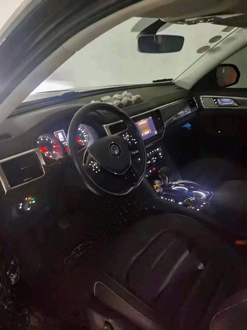 邵阳19年大众途昂4