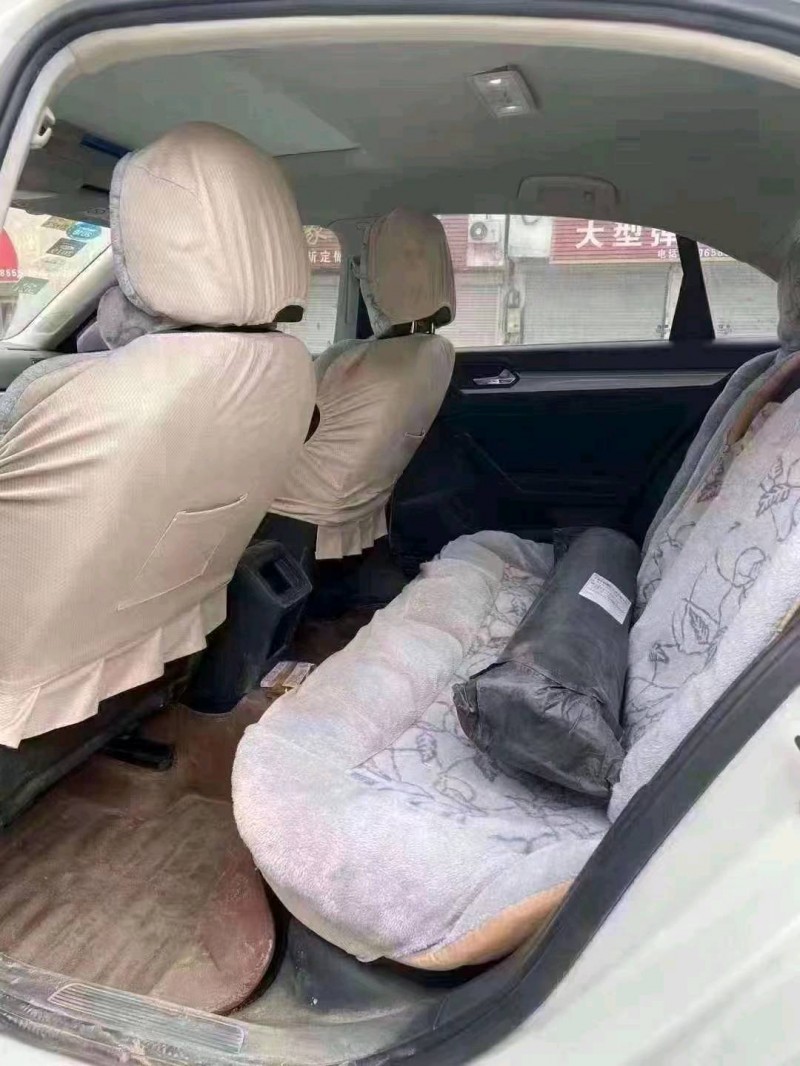 北京17年大众凌渡2