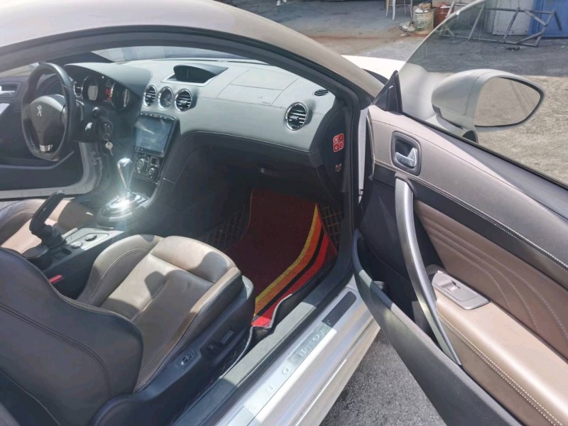 貴陽17年標致RCZ7