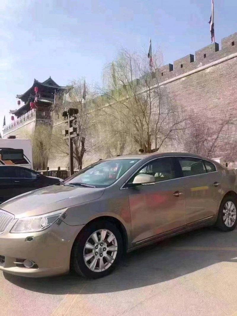 北京10年别克君越3