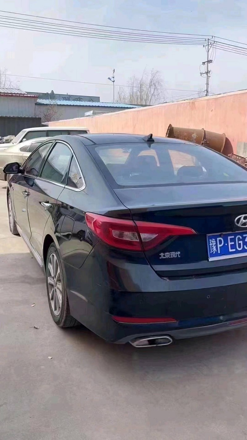 北京15年现代索纳塔九7
