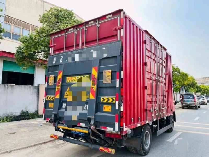 東莞21年解放解放卡車6