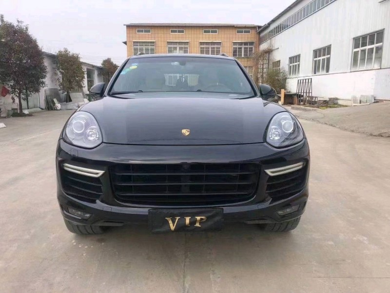 北京15年保时捷卡宴1