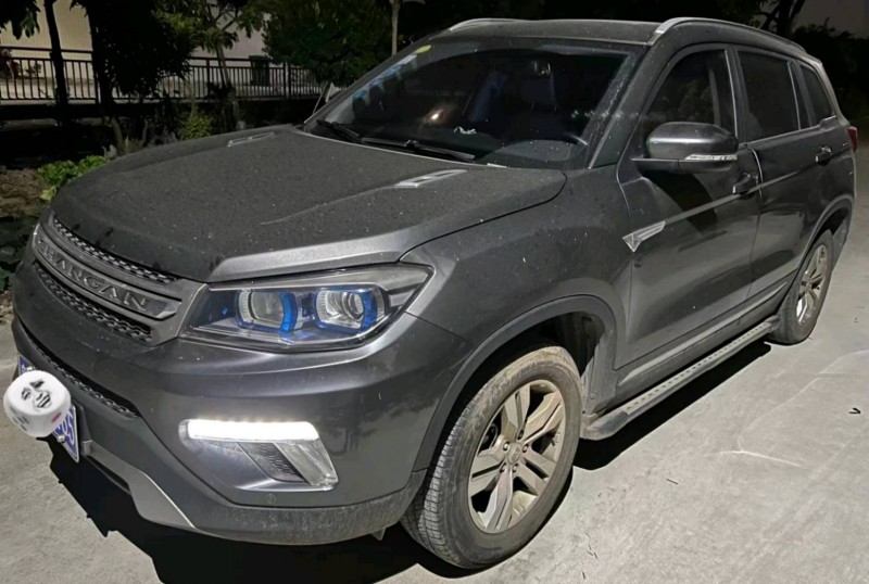珠海18年長安汽車CS752