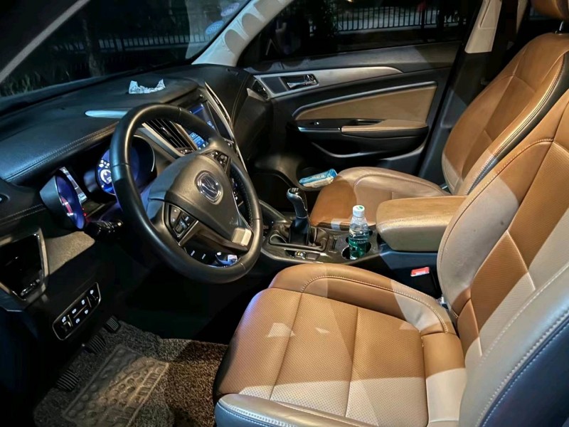 珠海18年長安汽車CS753