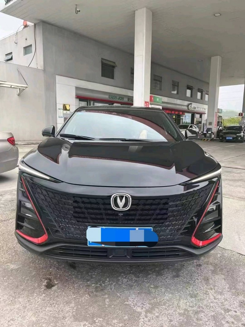 重慶20年長安汽車UNI-T1