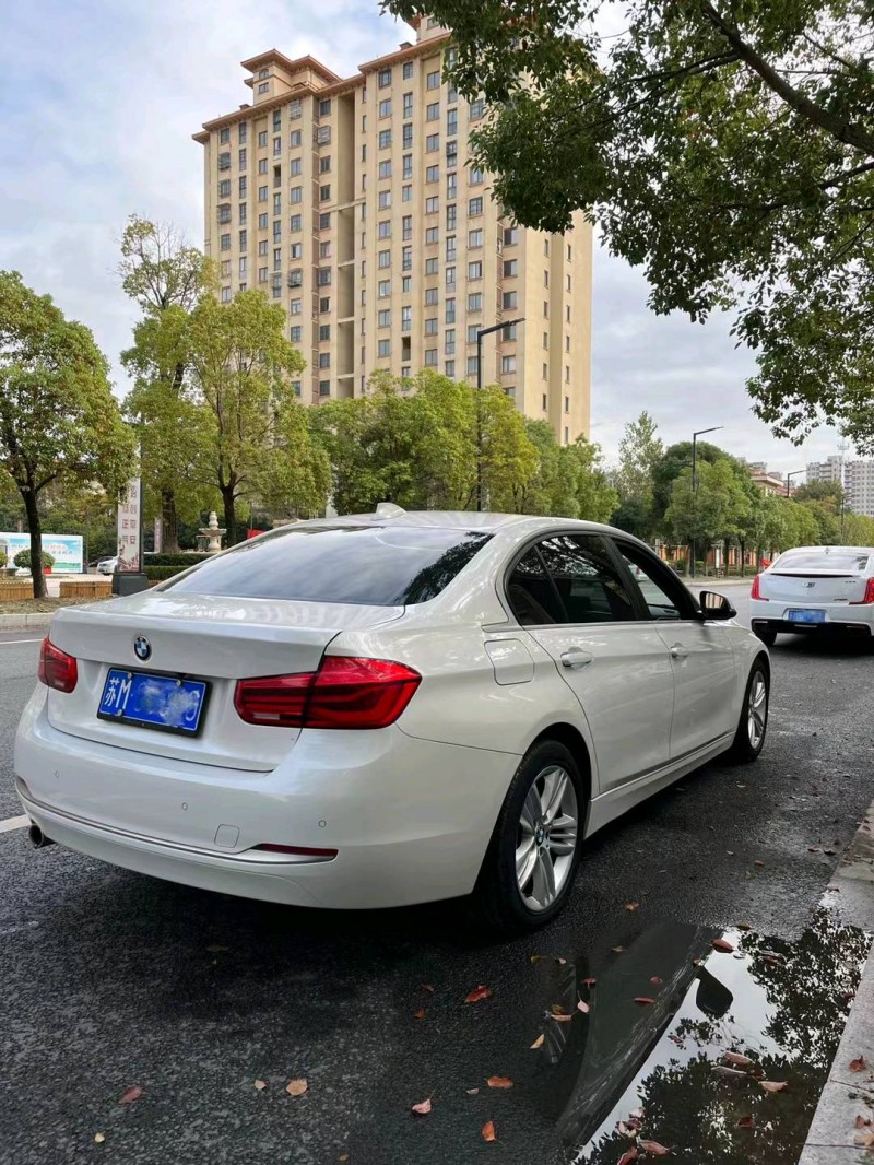 泰州18年宝马3系7