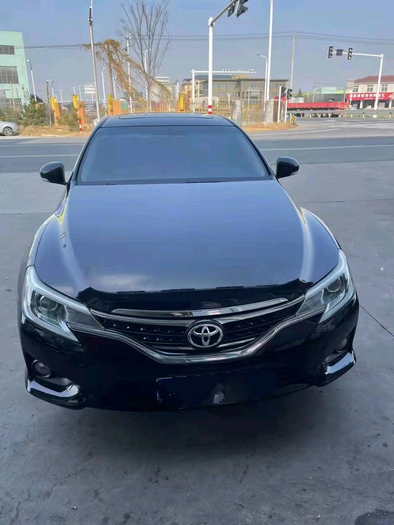 泰州14年丰田锐志8