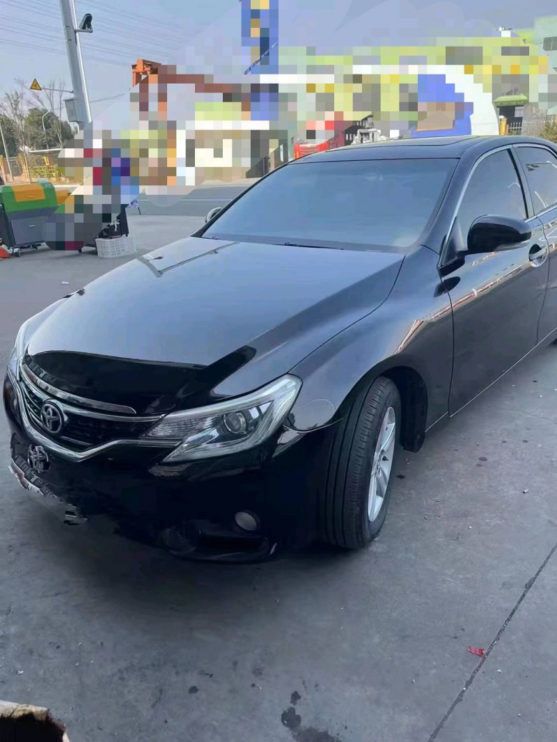 泰州14年丰田锐志6