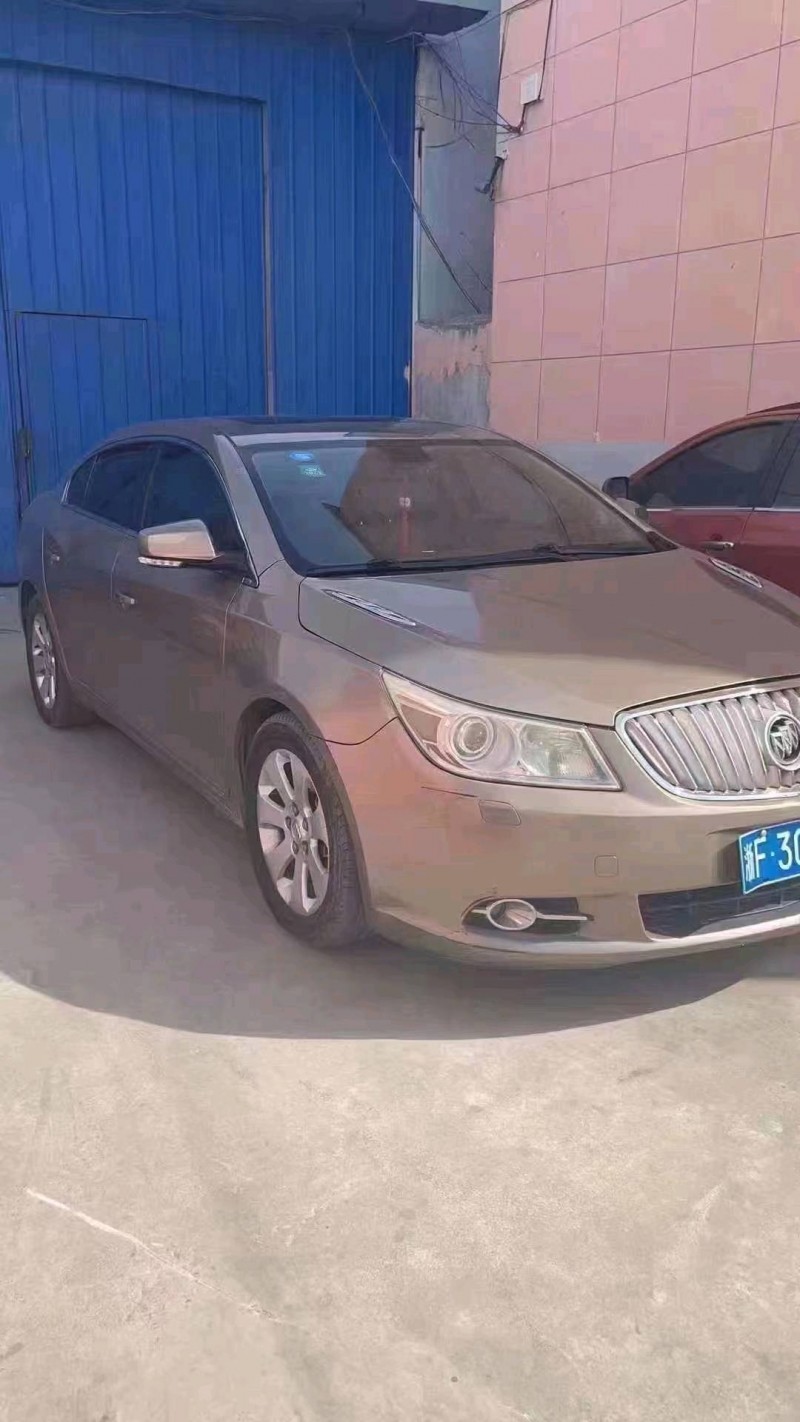 北京12年别克君越2