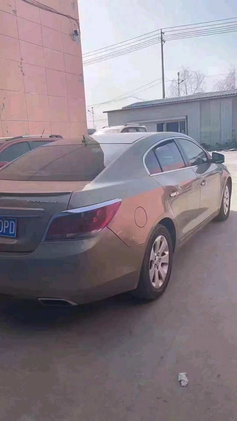 北京12年别克君越5