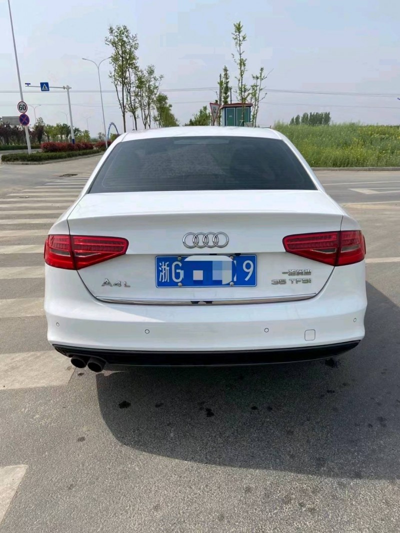 銅陵16年奧迪A4L2