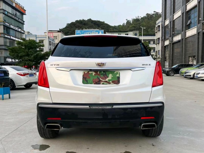 東莞17年凱迪拉克XT51