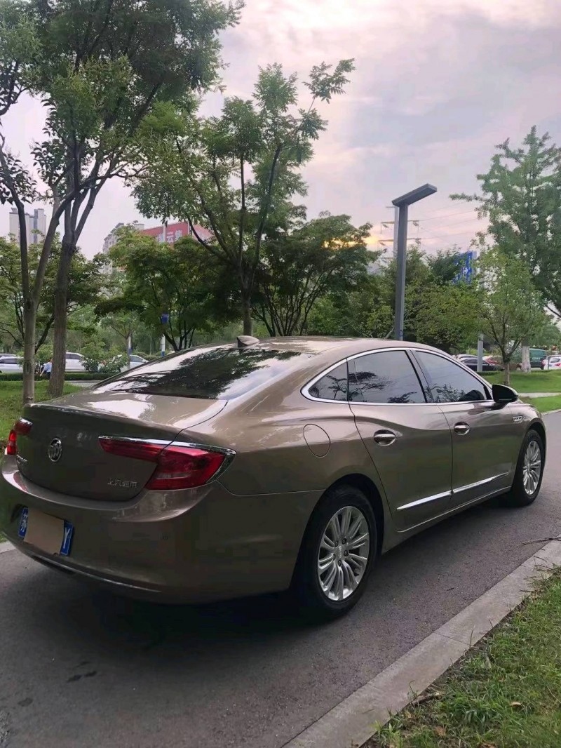 徐州18年别克君越2