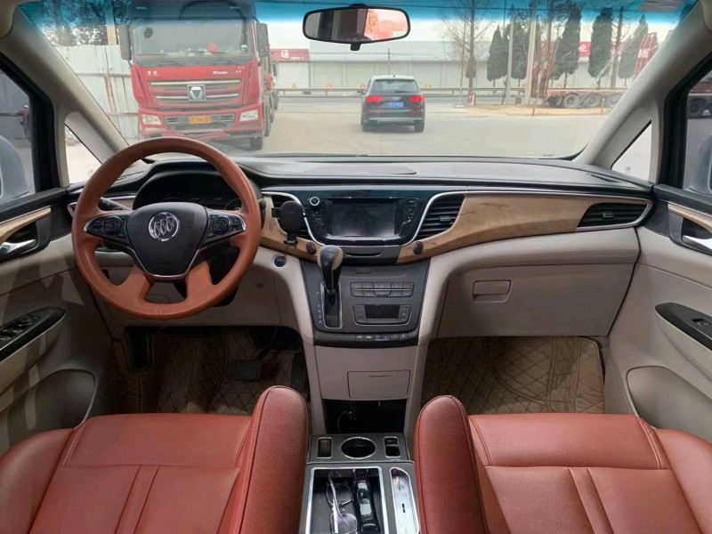 徐州18年别克GL85