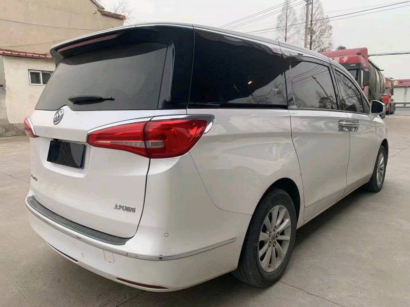 徐州18年别克GL82