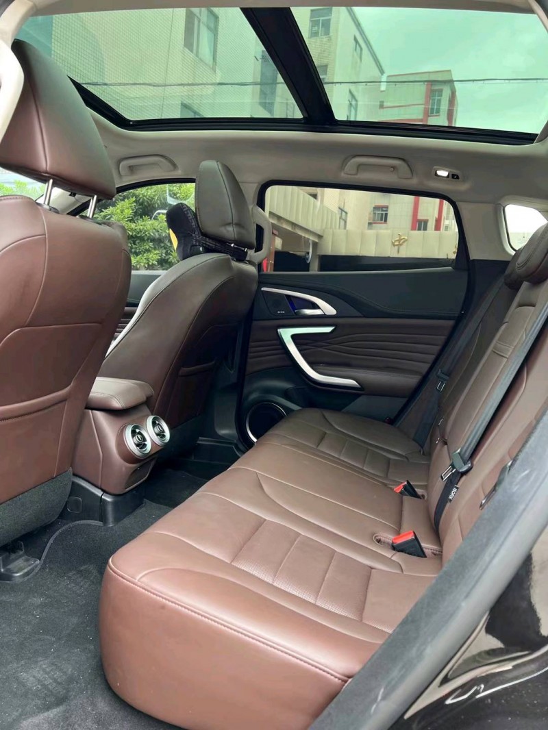 中山20年長城汽車WEY VV77