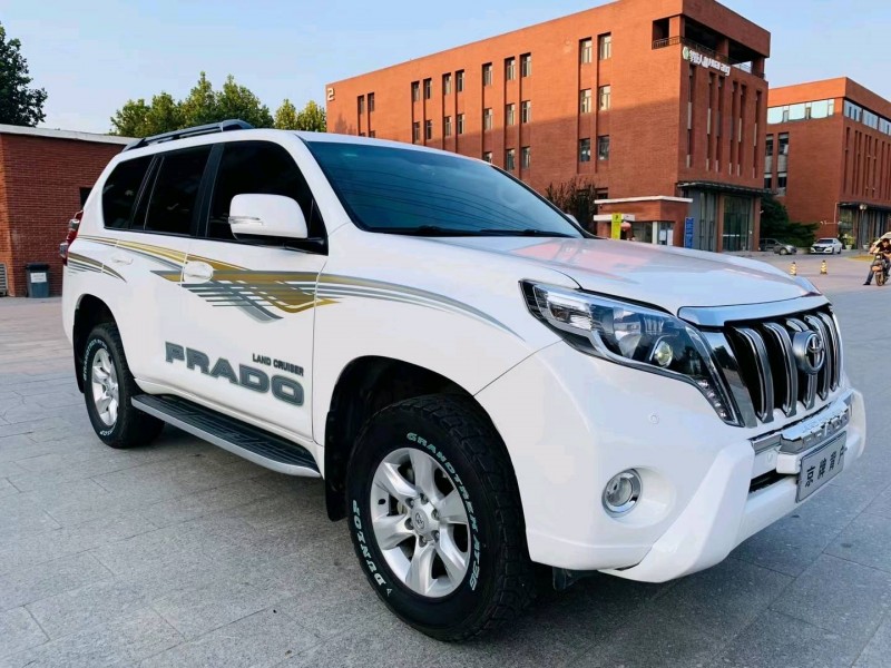 北京13年丰田普拉多3