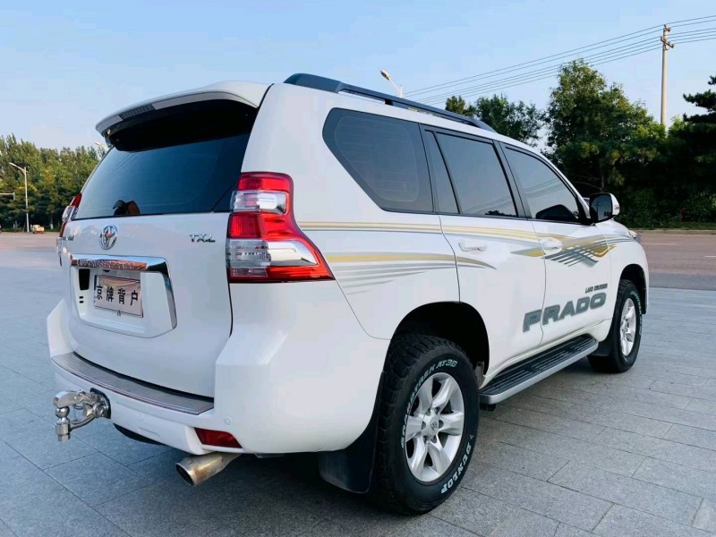 北京13年丰田普拉多7