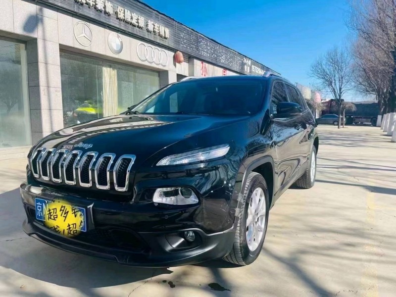 北京16年Jeep自由光2