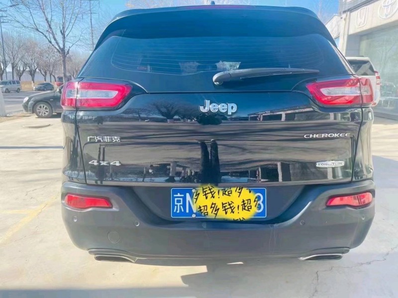 北京16年Jeep自由光8