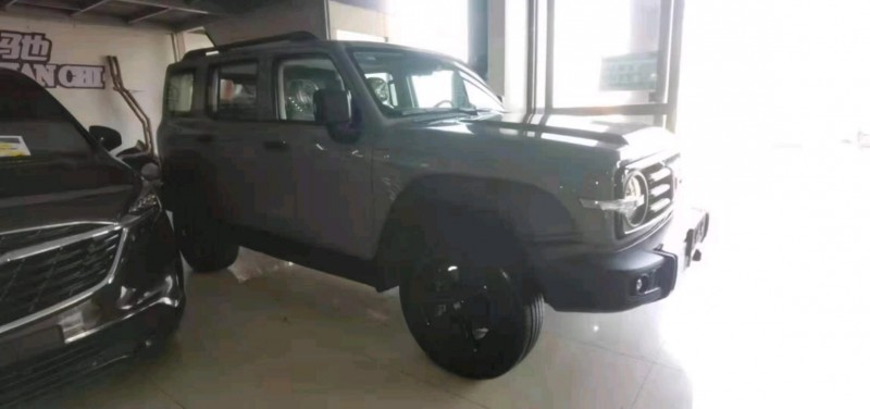 邯鄲21年長城汽車坦克3002