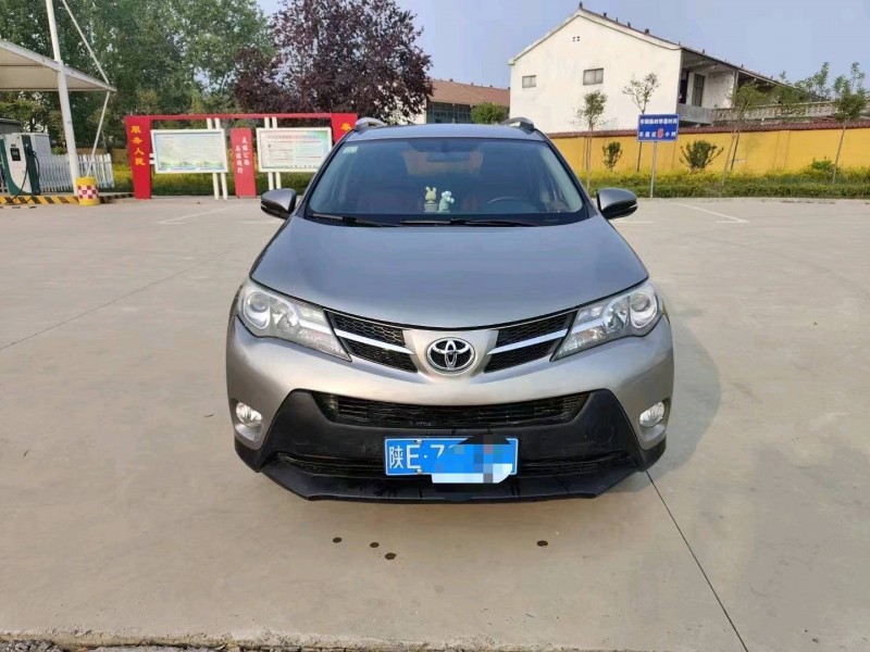 北京15年丰田RAV41