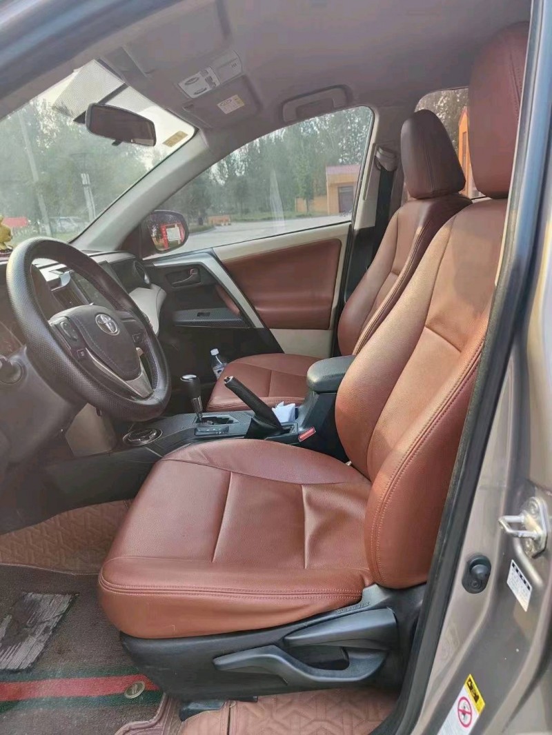 北京15年丰田RAV44