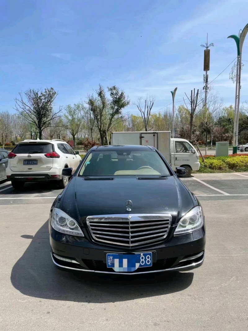 北京12年奔驰S7