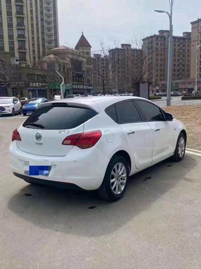 北京11年别克英朗4