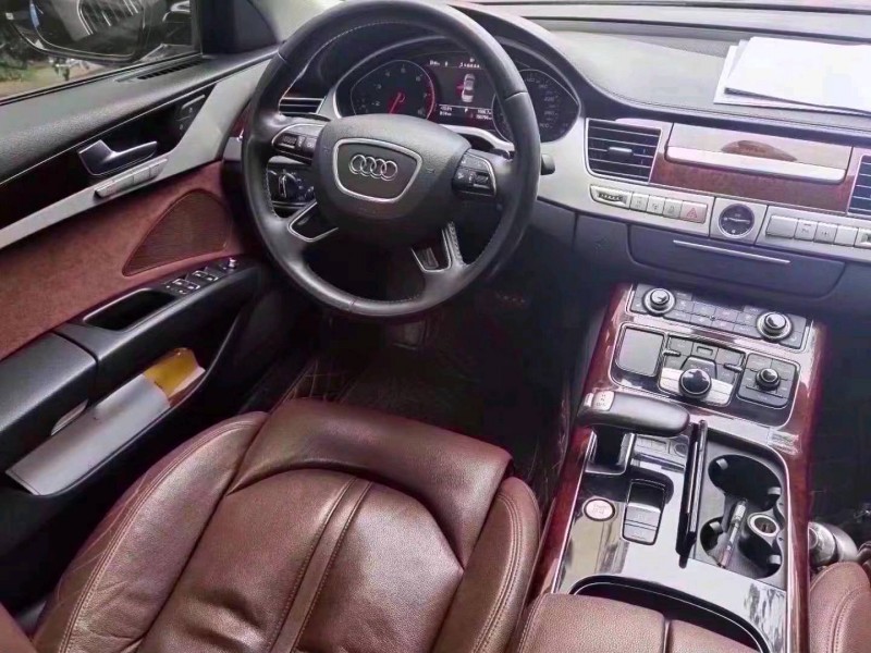 东营14年奥迪A8L4