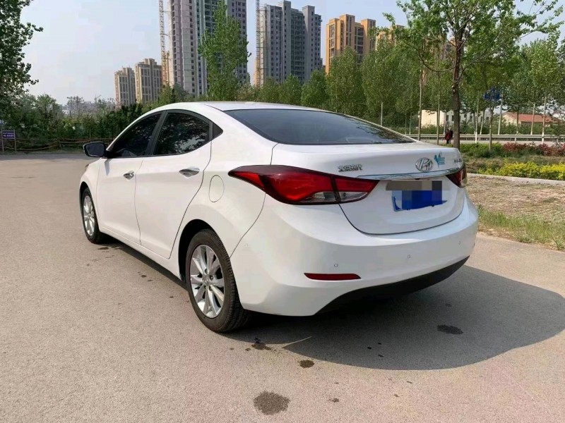 东营16年现代朗动7