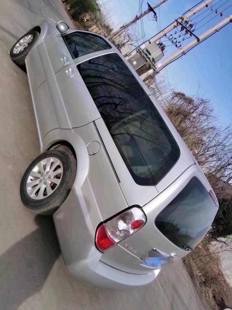 临沂12年别克GL89