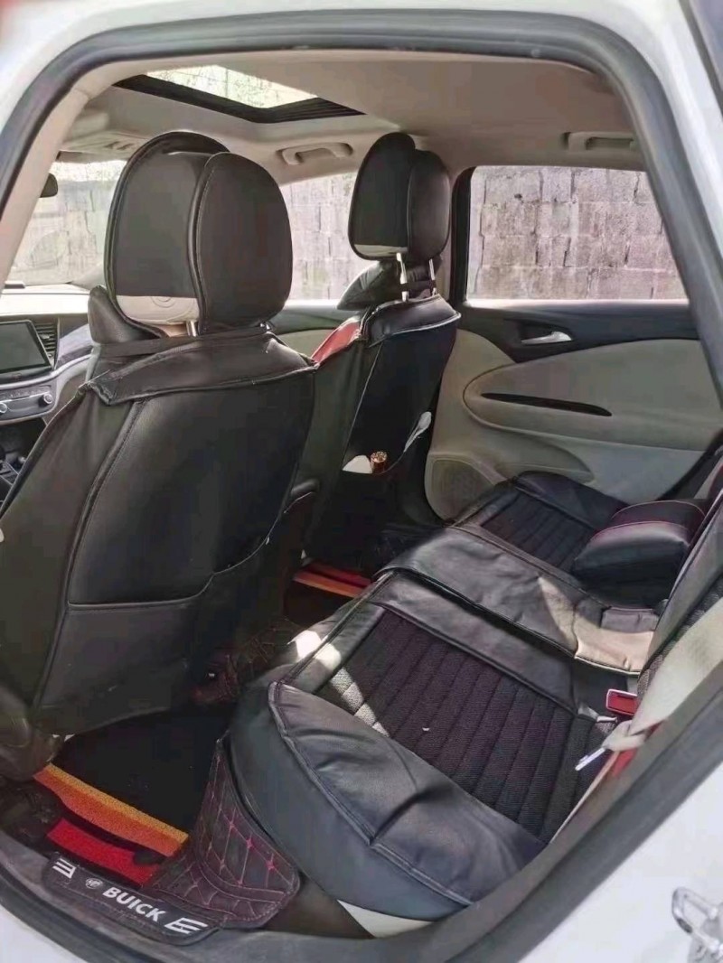 临沂16年别克威朗3