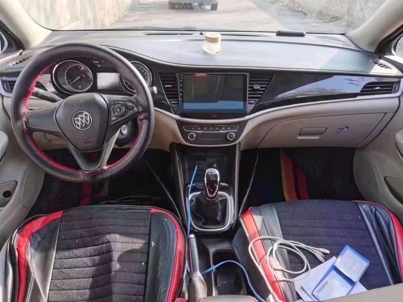 临沂16年别克威朗4