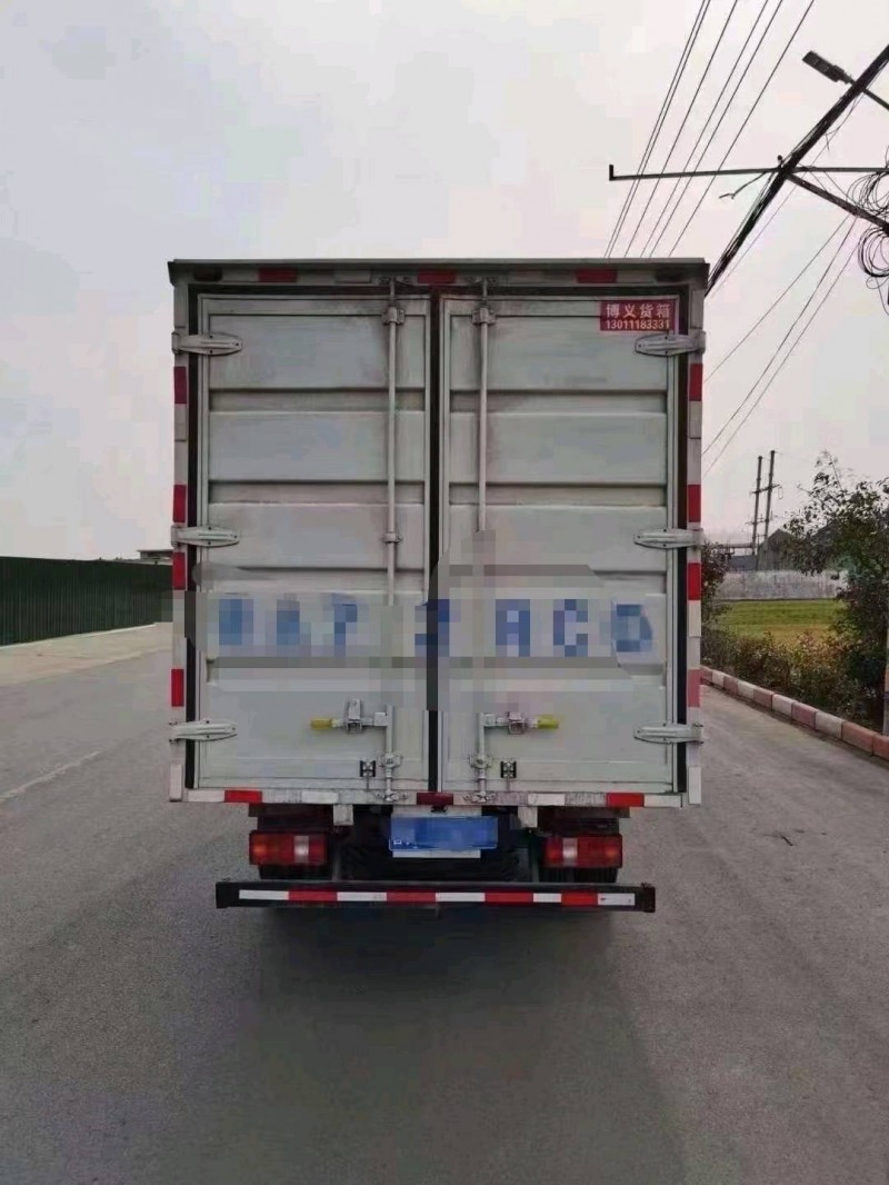 臨沂21年卡車系列重汽豪沃8