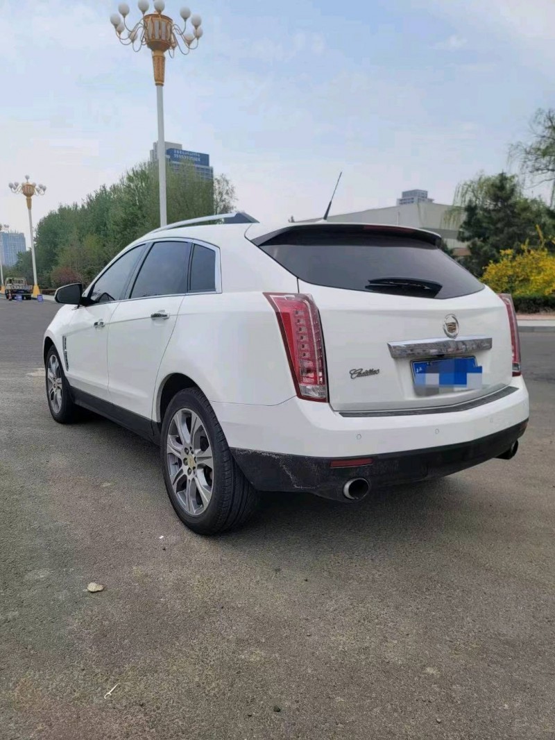 煙臺11年凱迪拉克SRX3