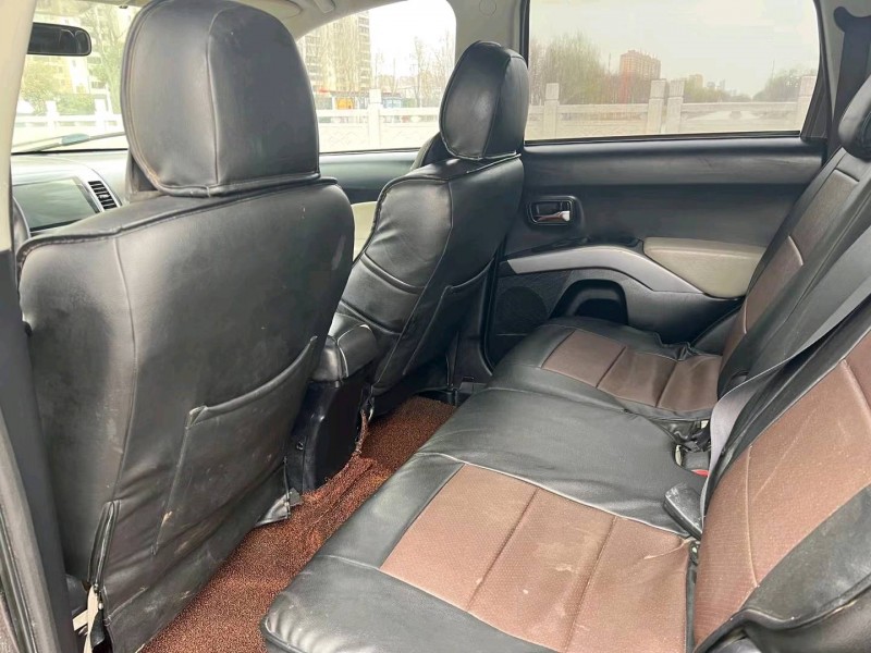 徐州10年三菱欧蓝德9