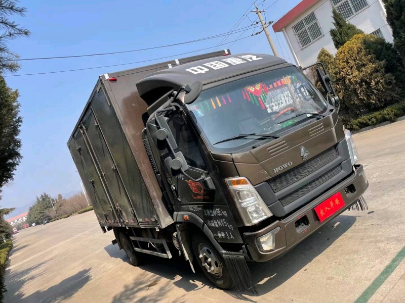 煙臺19年卡車系列重汽豪沃2
