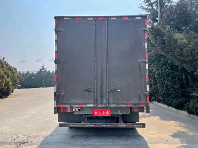 煙臺19年卡車系列重汽豪沃5