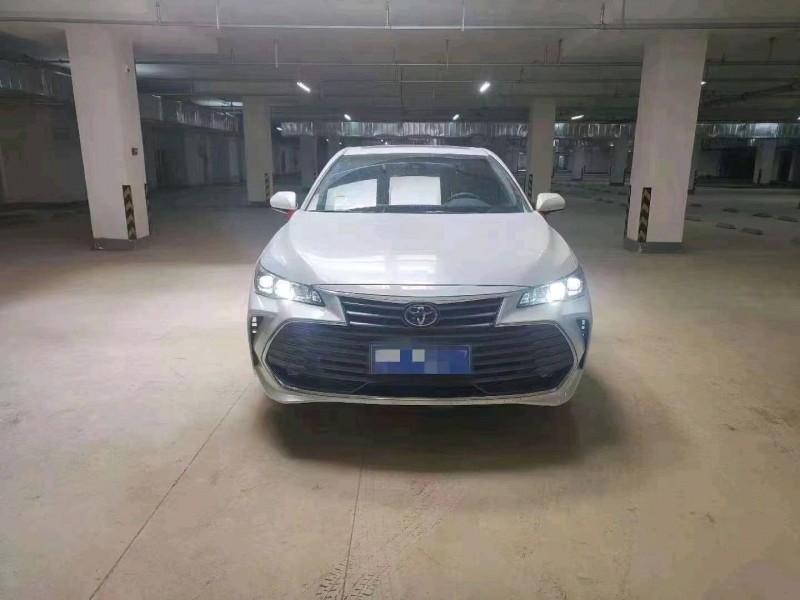 北京22年丰田亚洲龙9