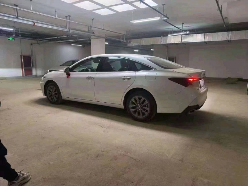 北京22年丰田亚洲龙3